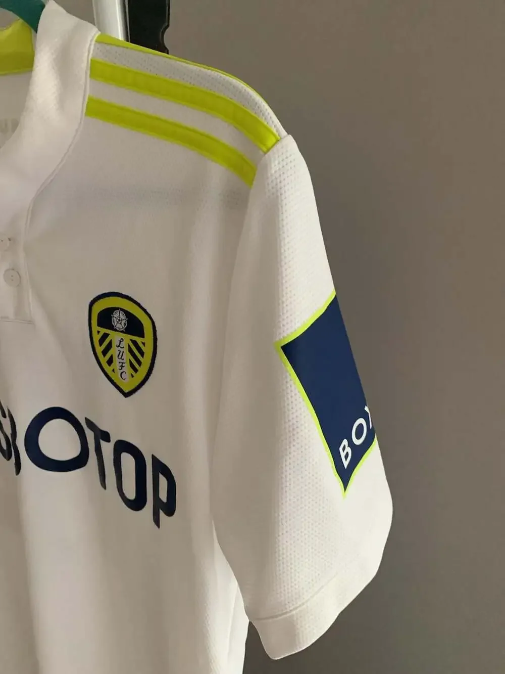 Adidas Leeds United 2021/2022 Home Football Jersey - #12 KLATTE